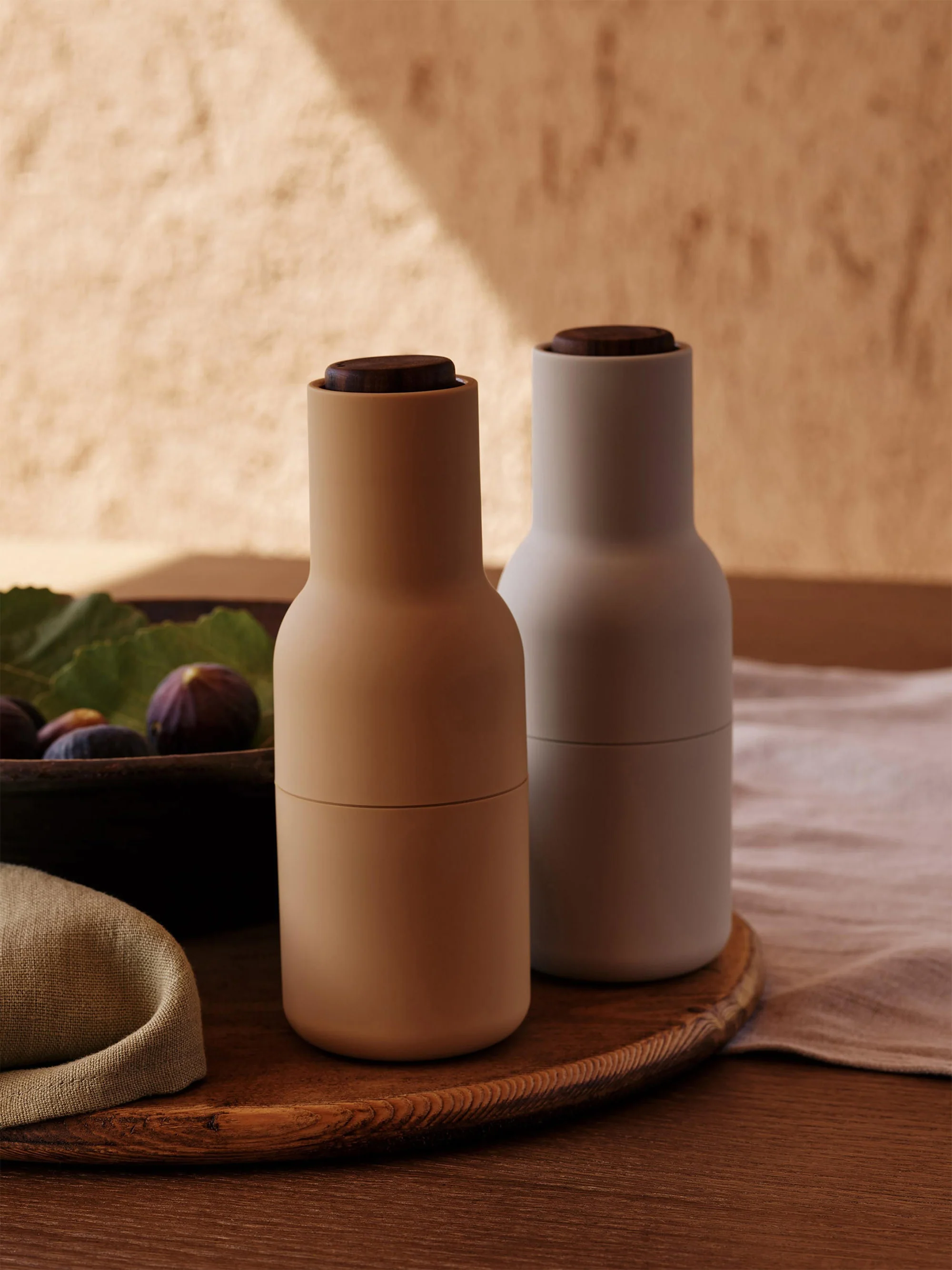 Salz- & Pfeffermühlen Bottle Grinder mit Walnussholz-Deckeln, 2er-Set