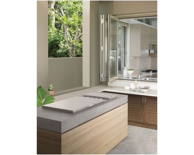 BeefEater Signature ProLine 6 Burner Build In BBQ With Lid & Flame Failure Device