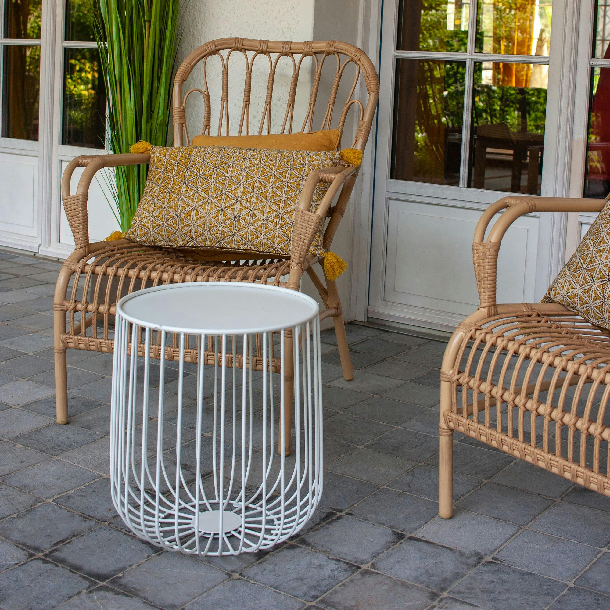 JACKSON - Table d'appoint extérieure en métal blanc