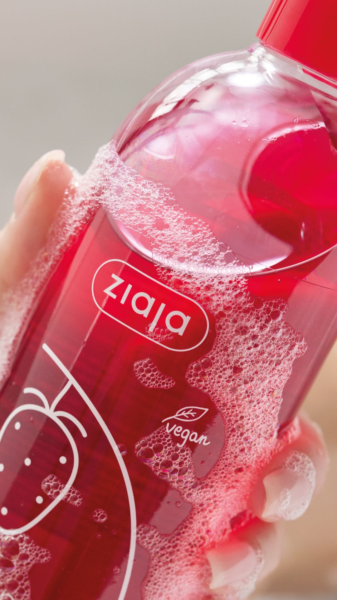 Ziaja Fruity Cranberry & Wild Strawberry Shower Gel 500ml