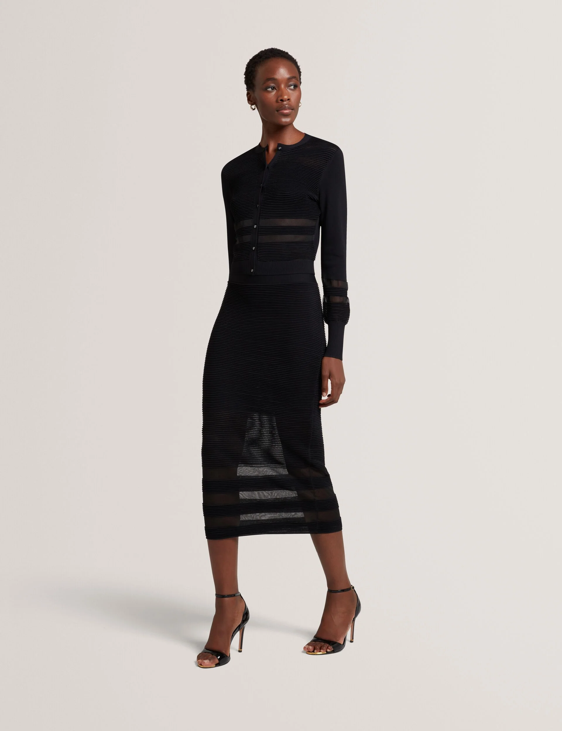 CAIRIE | BLACK
