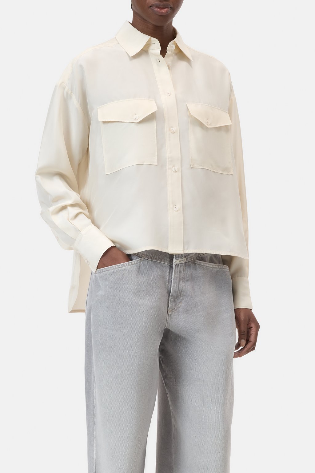 Seidenbluse mit Utility-Details
