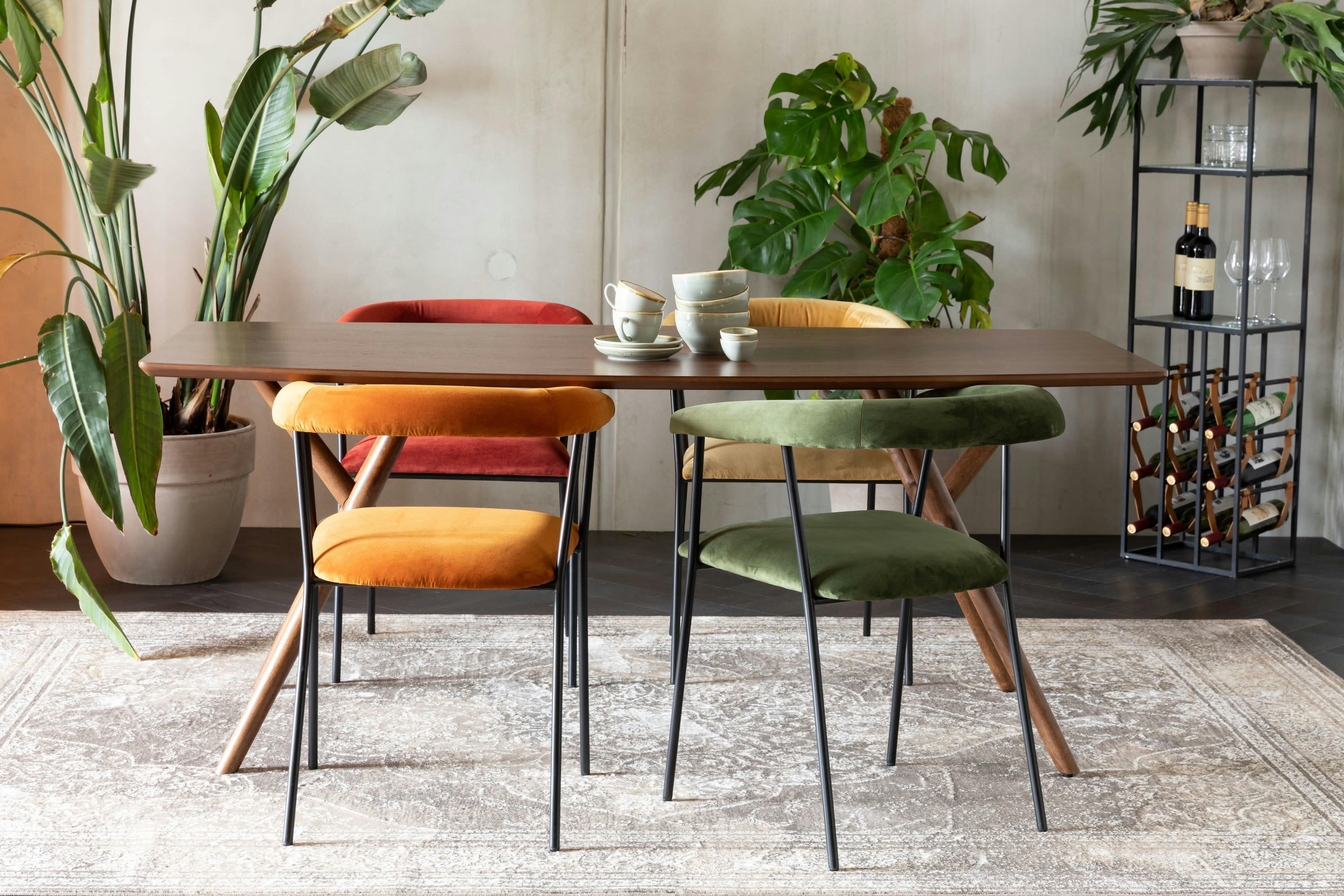 MALAISIE - Table en bois marron