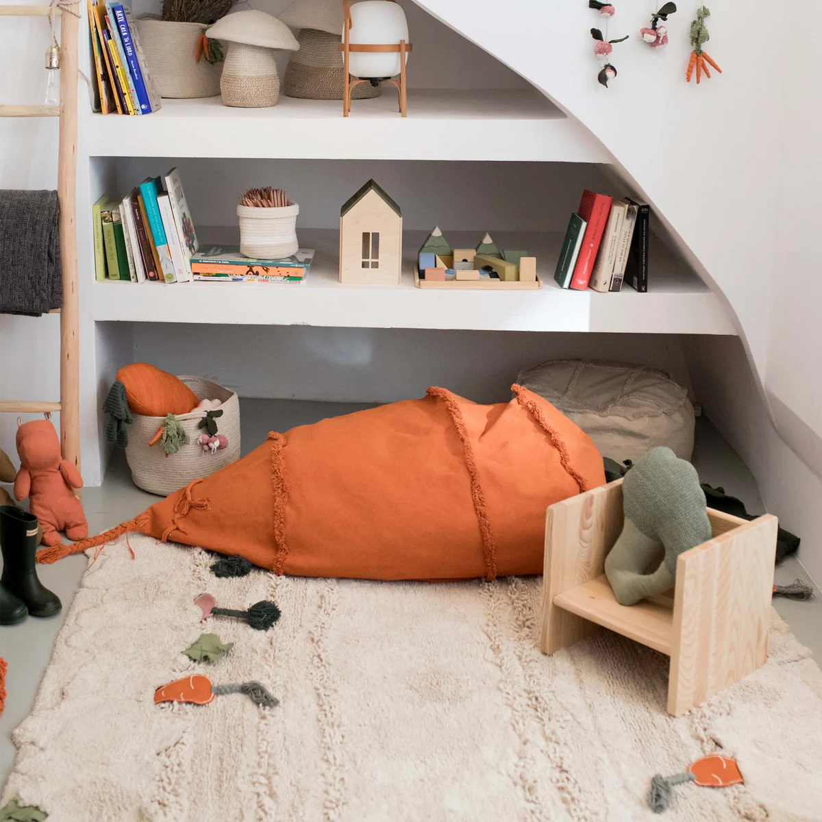 Lorena Canals - Sitzsack Cathy the Carrot, orange