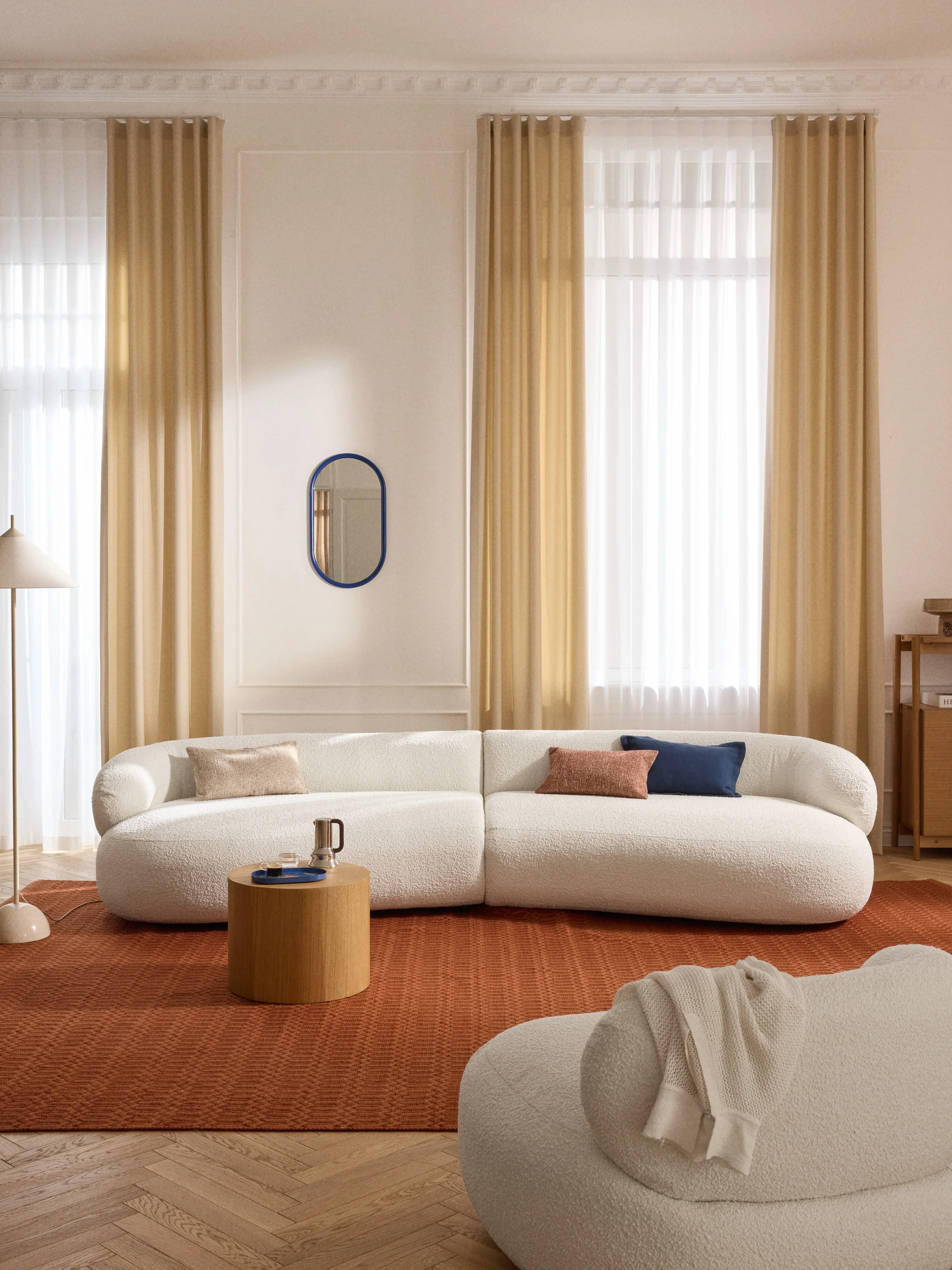Bouclé-Sofa Alba (4-Sitzer)