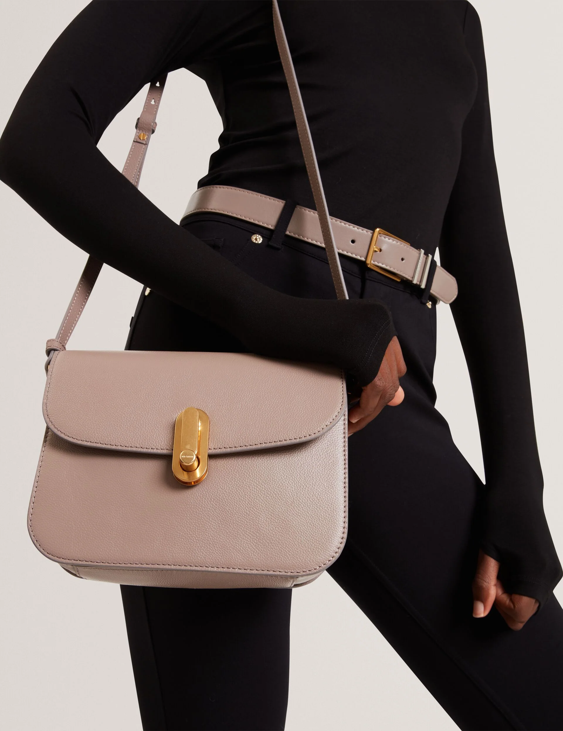 KKARLI | TAUPE