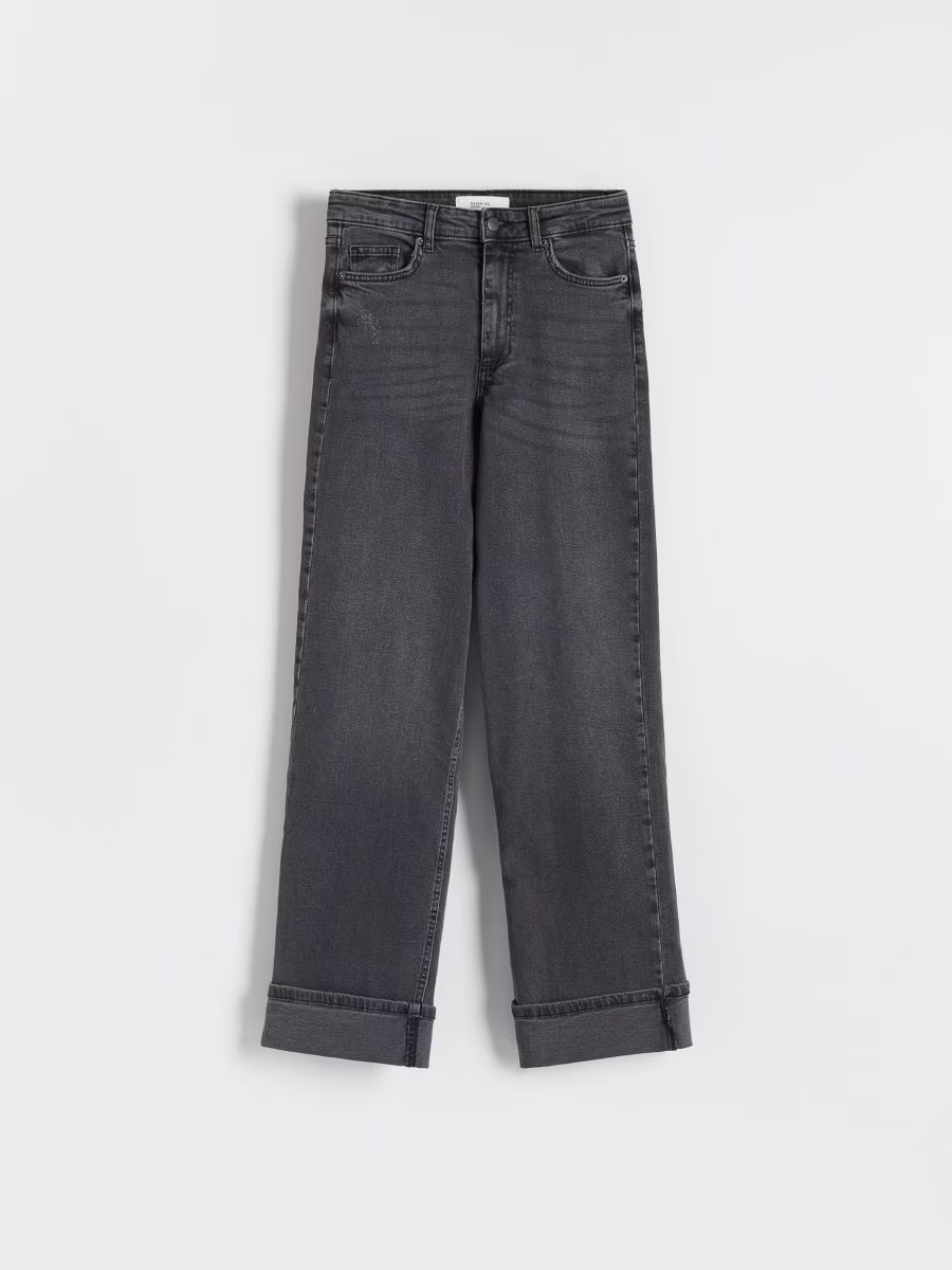 Straight Jeans