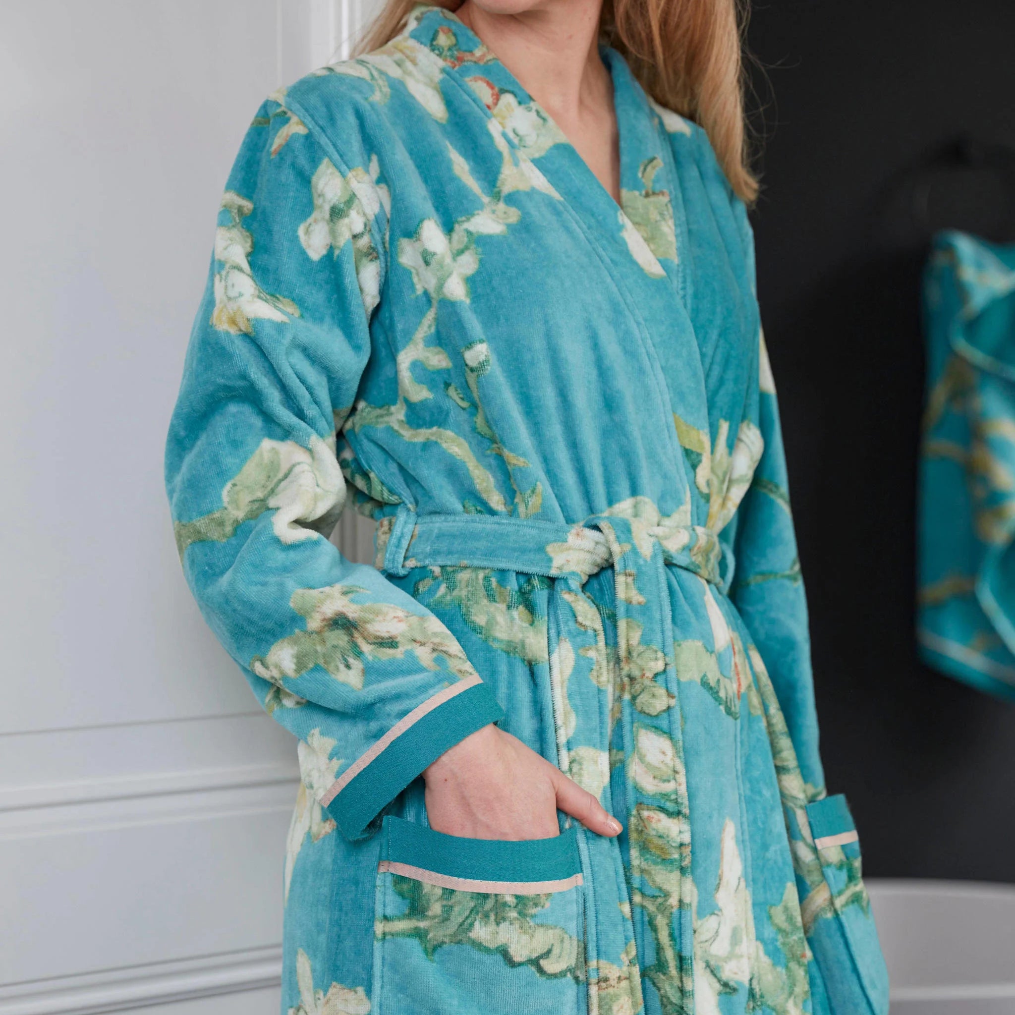 Beddinghouse x Van Gogh Museum Blossom Badjas - Blauw - S
