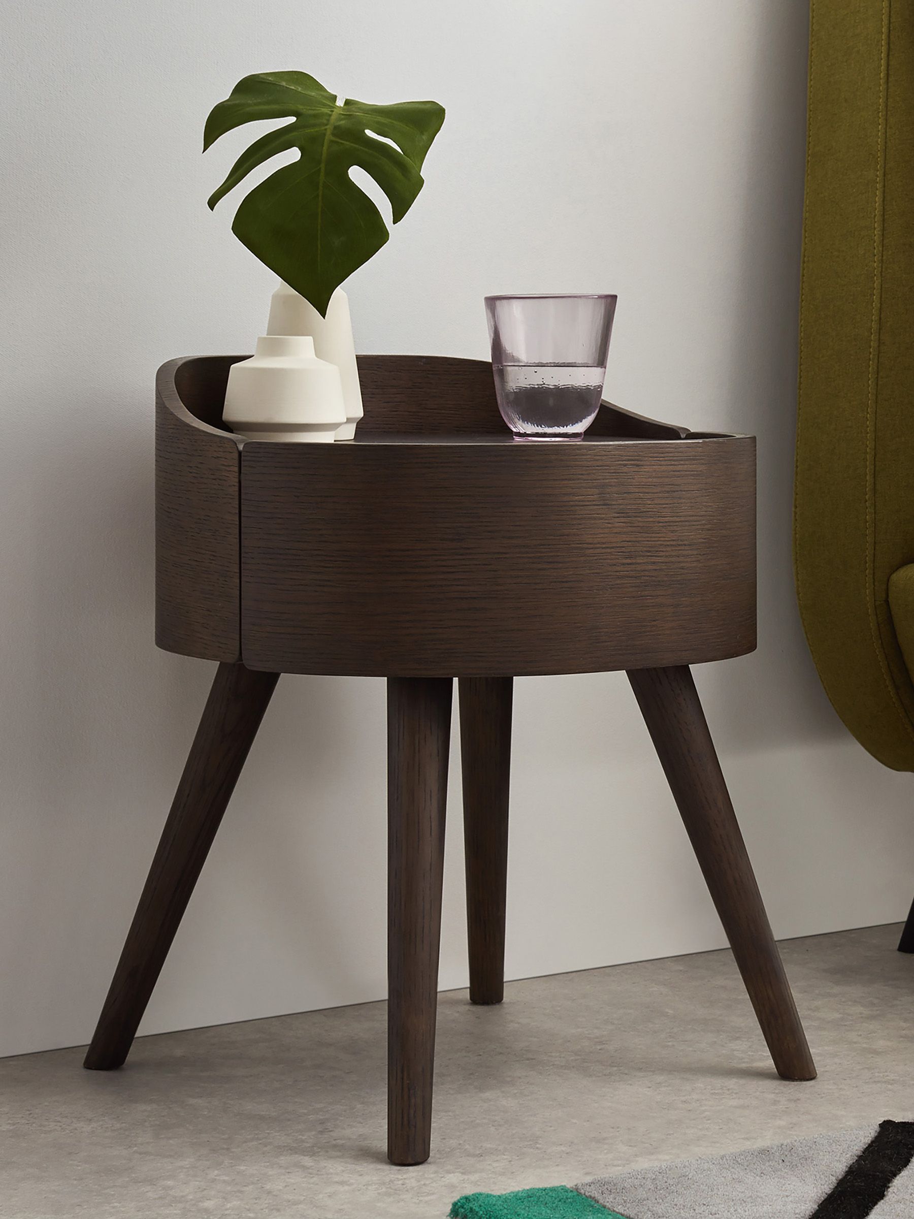 Odie 1 Drawer Bedside Table in Dark Stain Oak