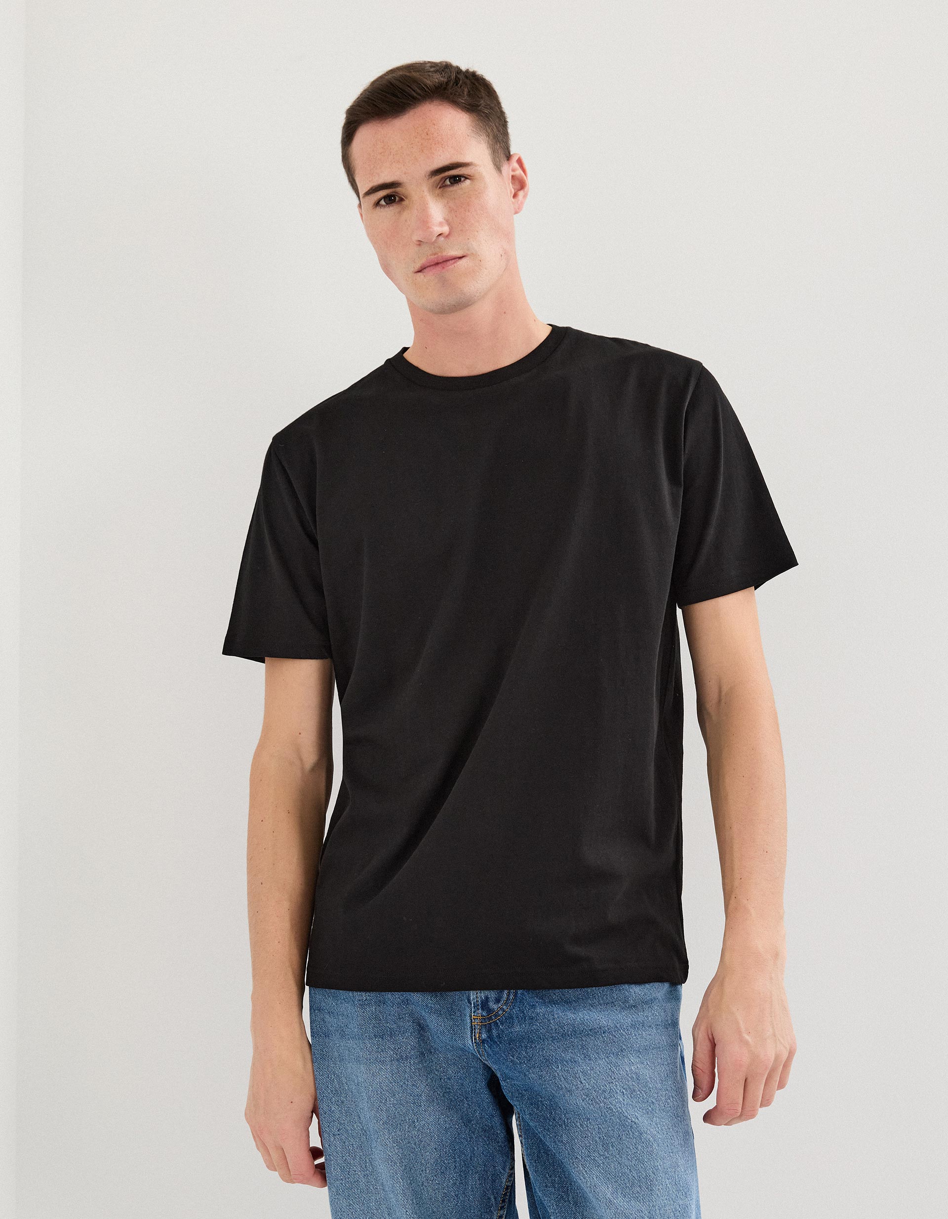 T-shirt B&aacute;sica, Preto