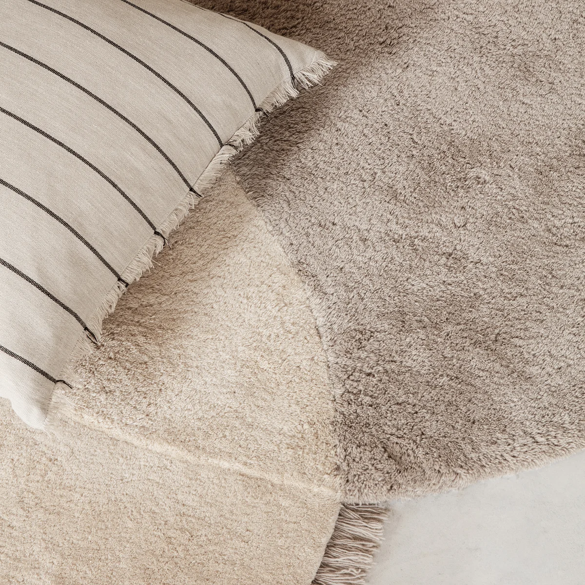 Ferm Living - View Tufted Teppich, beige