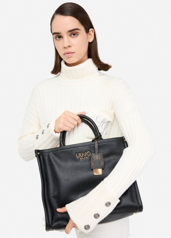 Shopping bag media