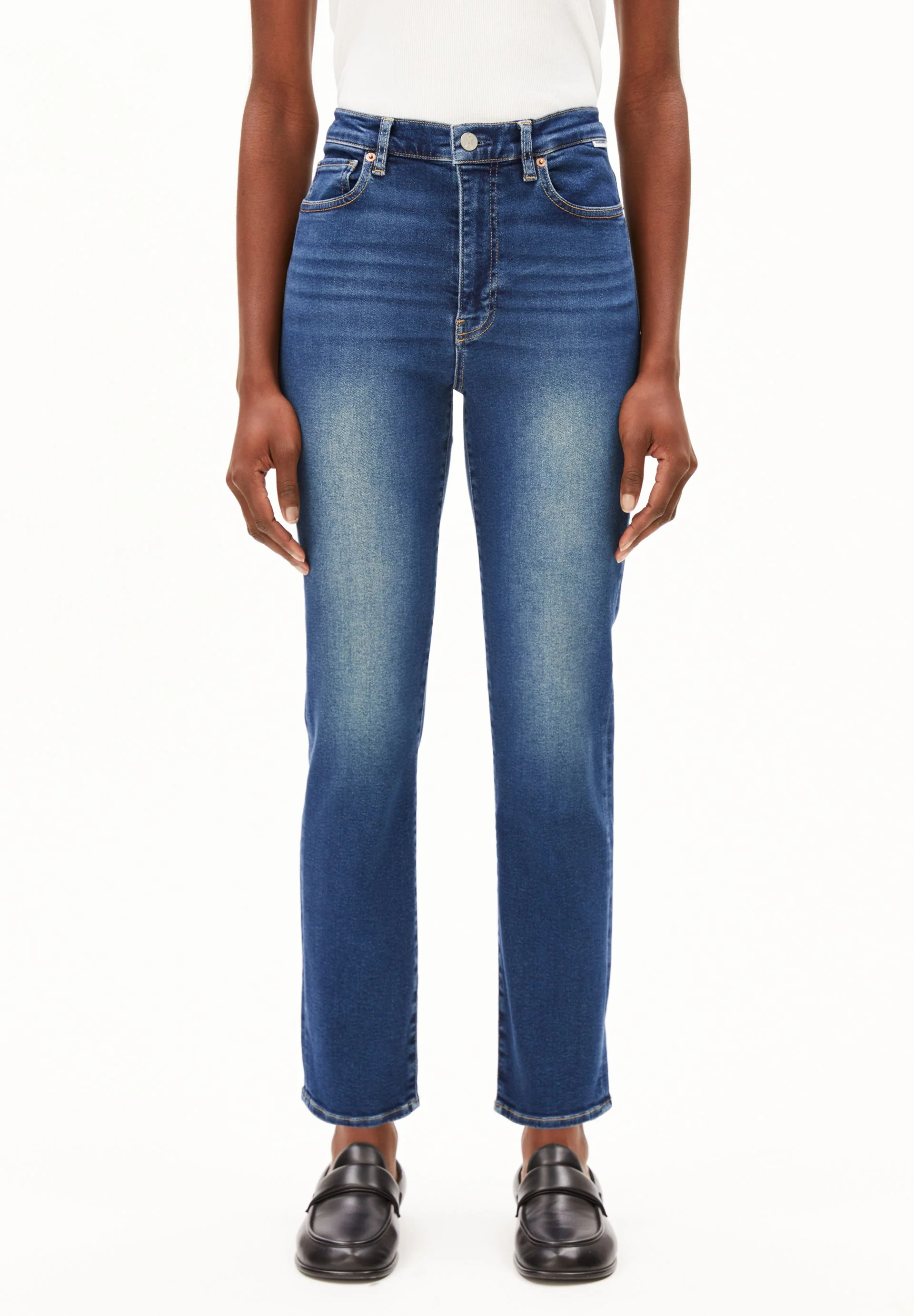 LEJAANI HIGH WAIST SLIM JEANS