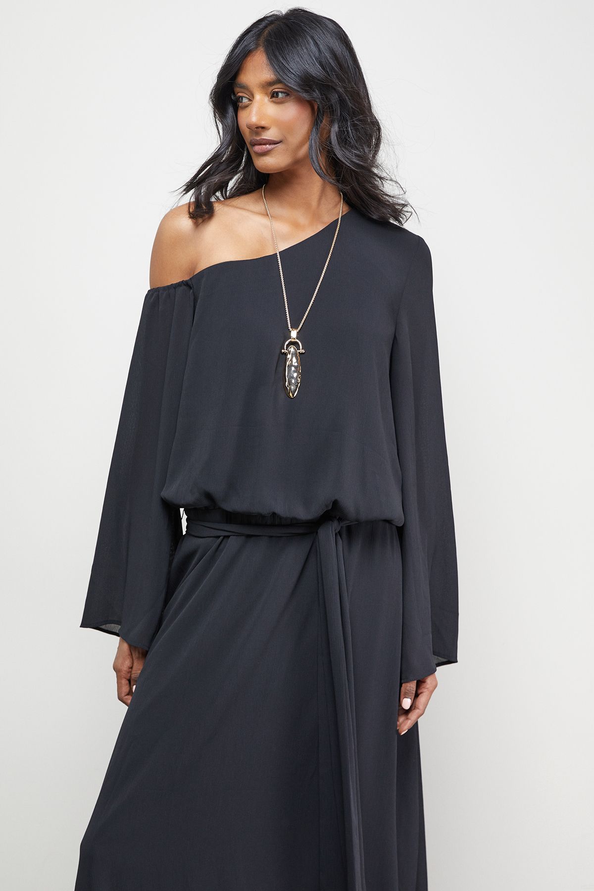 Warehouse Crinkle Chiffon One Shoulder Drop Waist