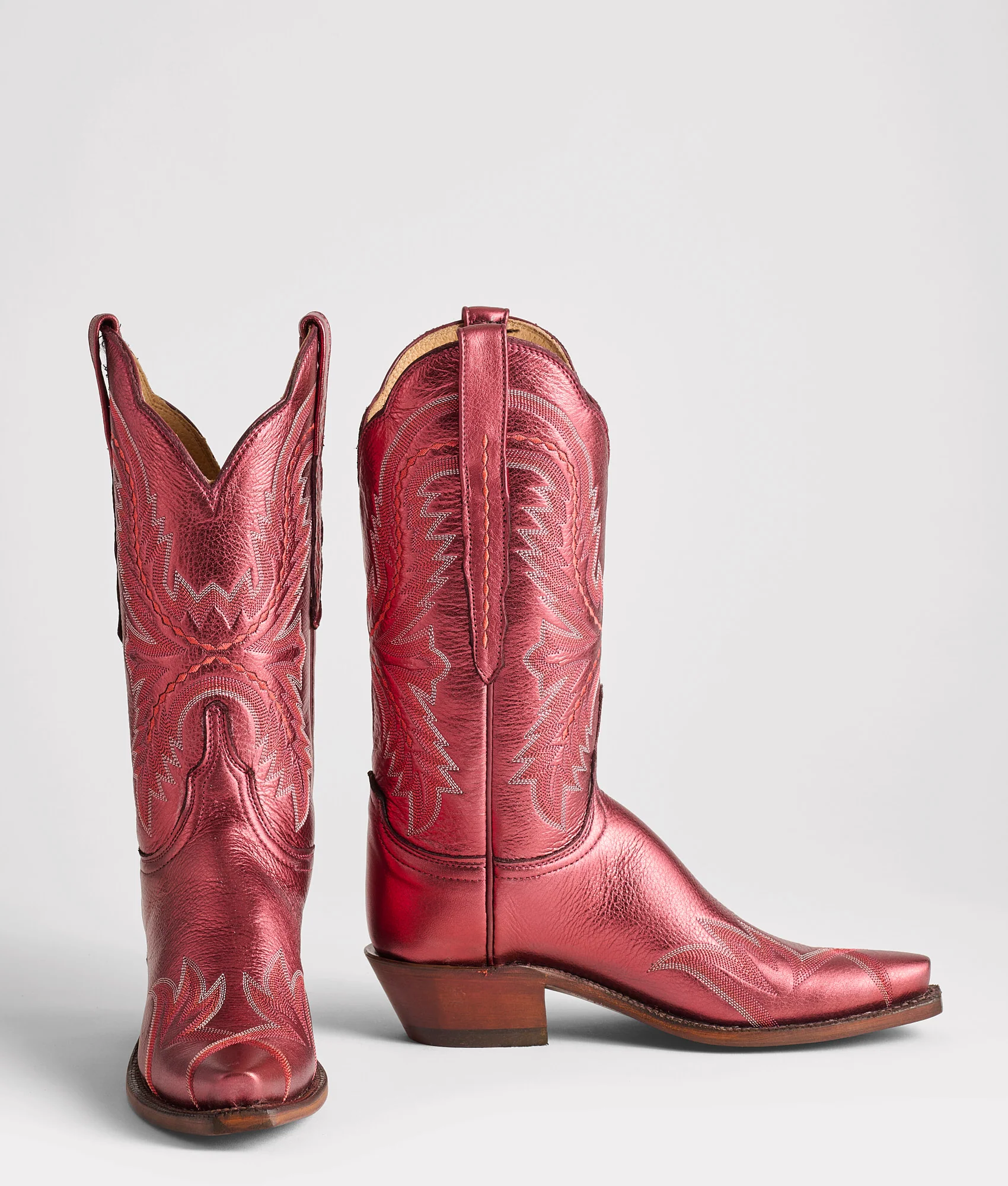 Tilly - Black Cherry Metallic