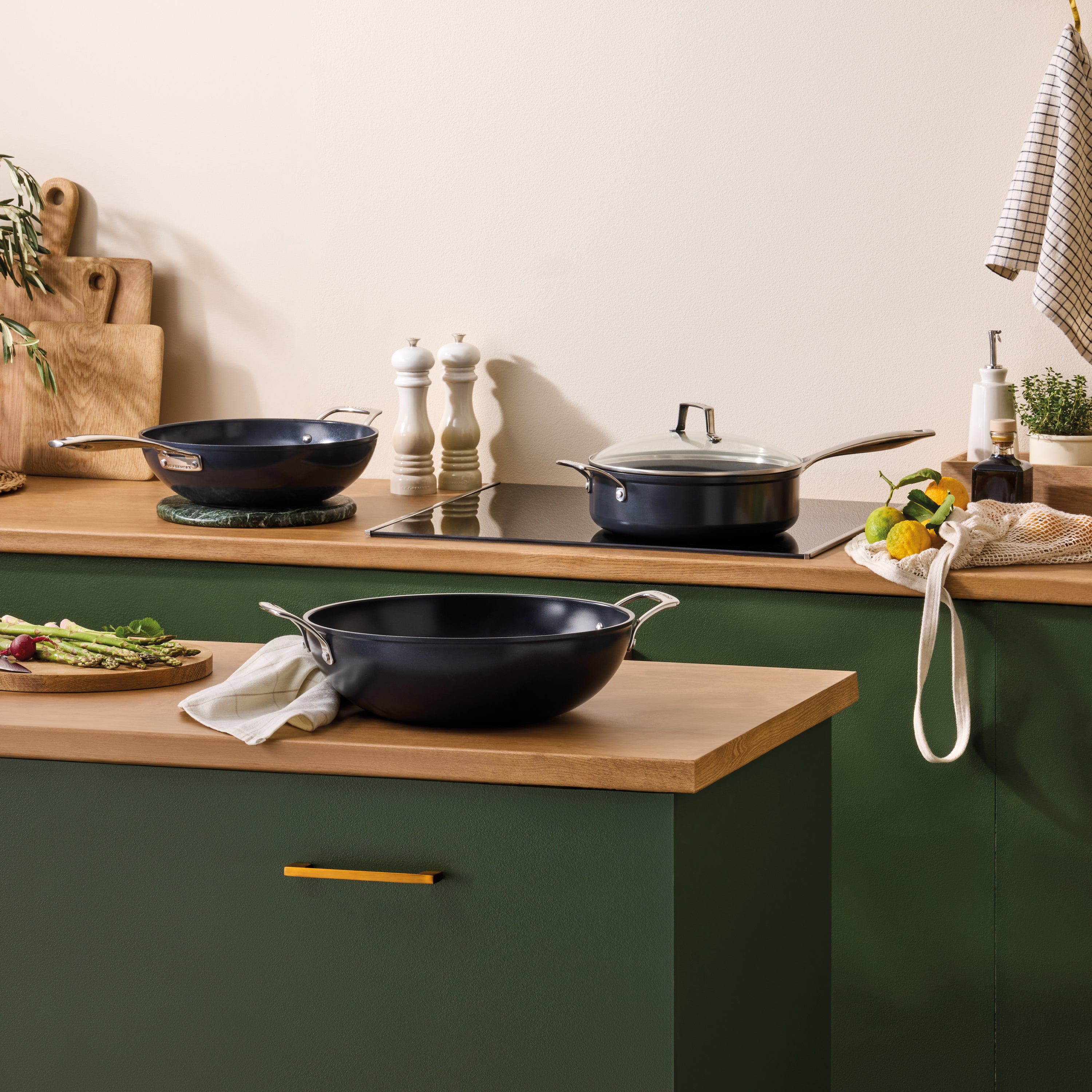 Le Creuset Essential Non-Stick Keramische Provençaalse Sauteerpan Ø 28