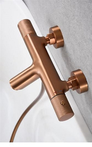 Mitigeur thermostatique bain / douche LINE - Or rose Brossé
