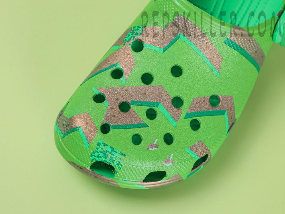Minecraft x Classic Clog ‘Grass Block’