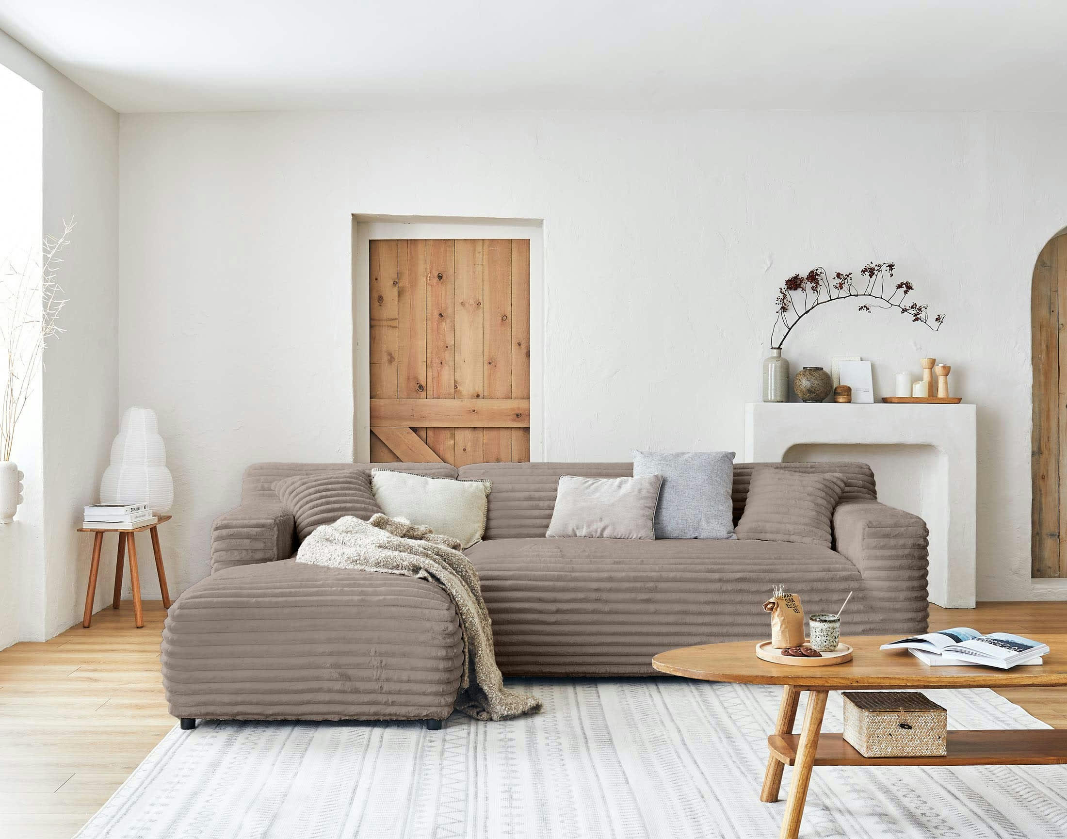 LAPONIE - Canapé d'angle gauche 4 places en velours grosses côtes taupe