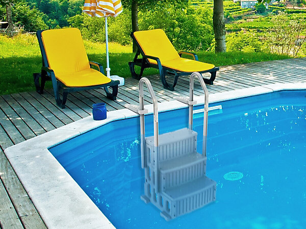 Escalier simple de piscine 