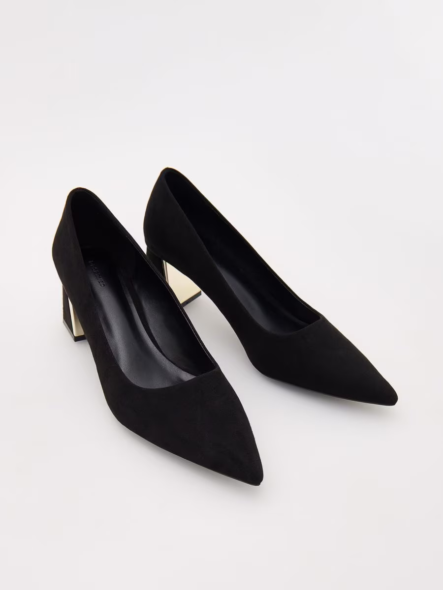 High-Heeled Pumps