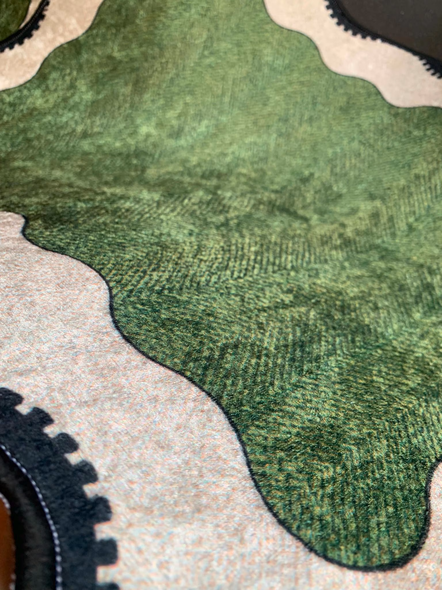 Scalloped Edge Bath Mat Set, Green Beige Wavy Boho Bathroom Rugs