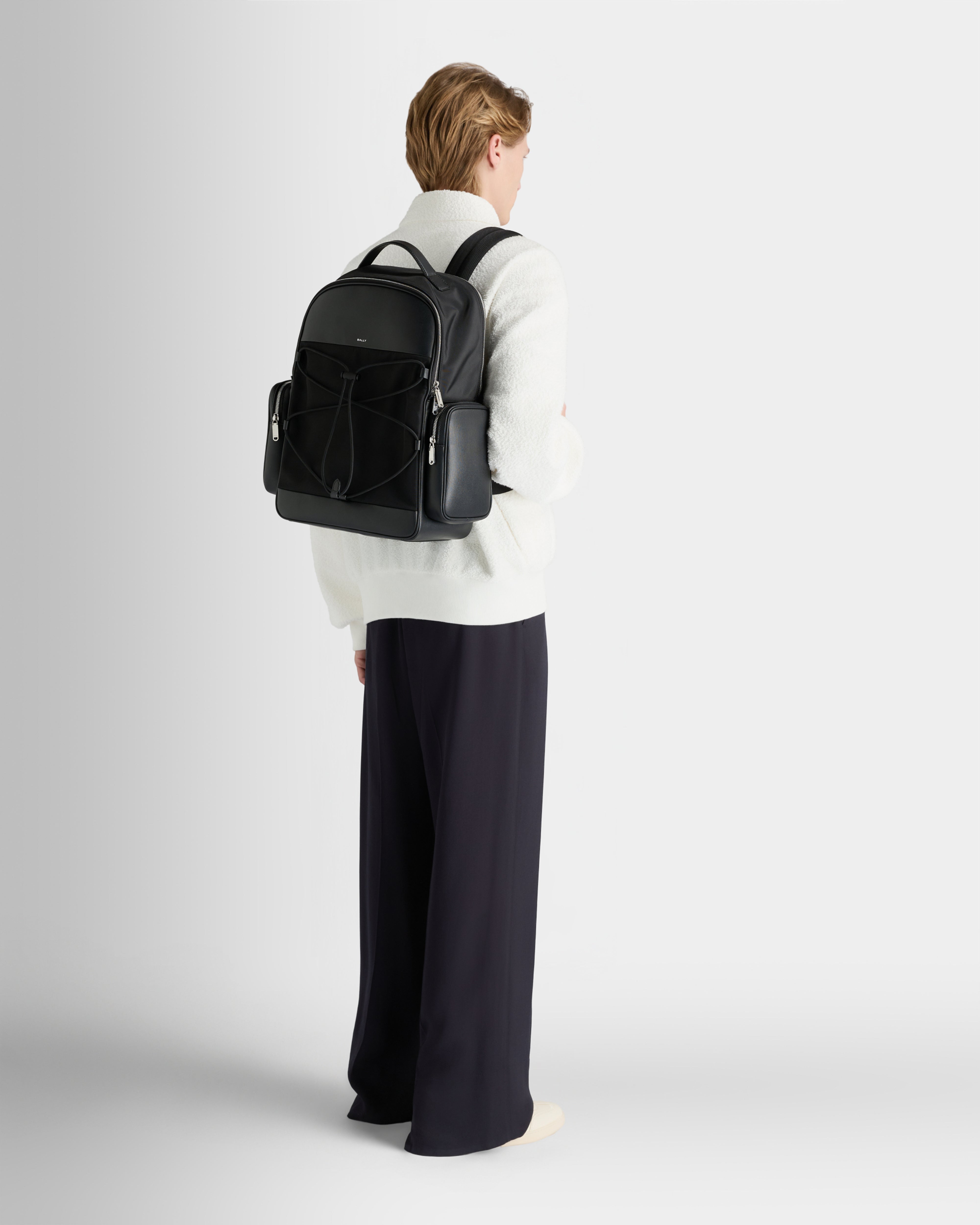 Vogel Rucksack aus Nylon und recyceltem Leder in Schwarz
