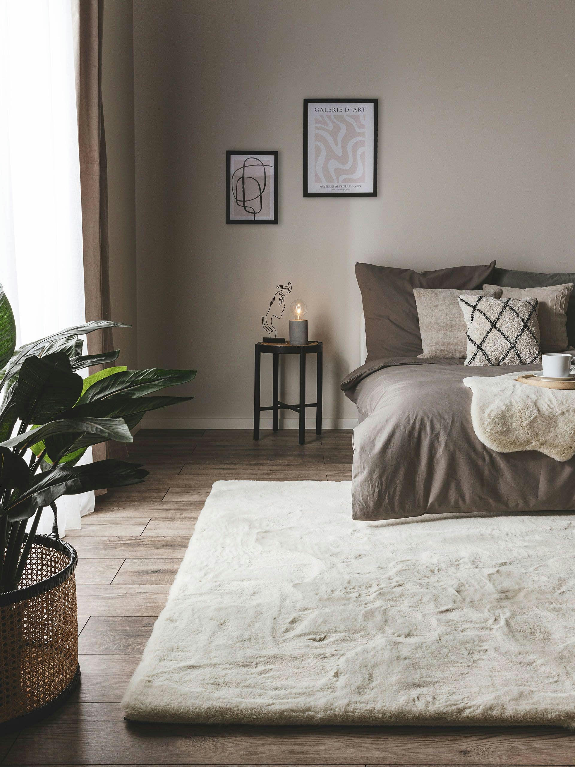 DAVE - Tapis de fourrure crème 80x150