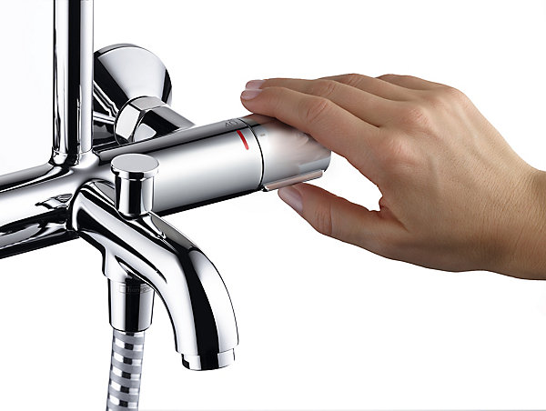 Colonne de bain/douche thermostatique avec pommeau   douchette 2 jets   flexible   barre réglable, chrome, Hansgrohe Vernis Shape