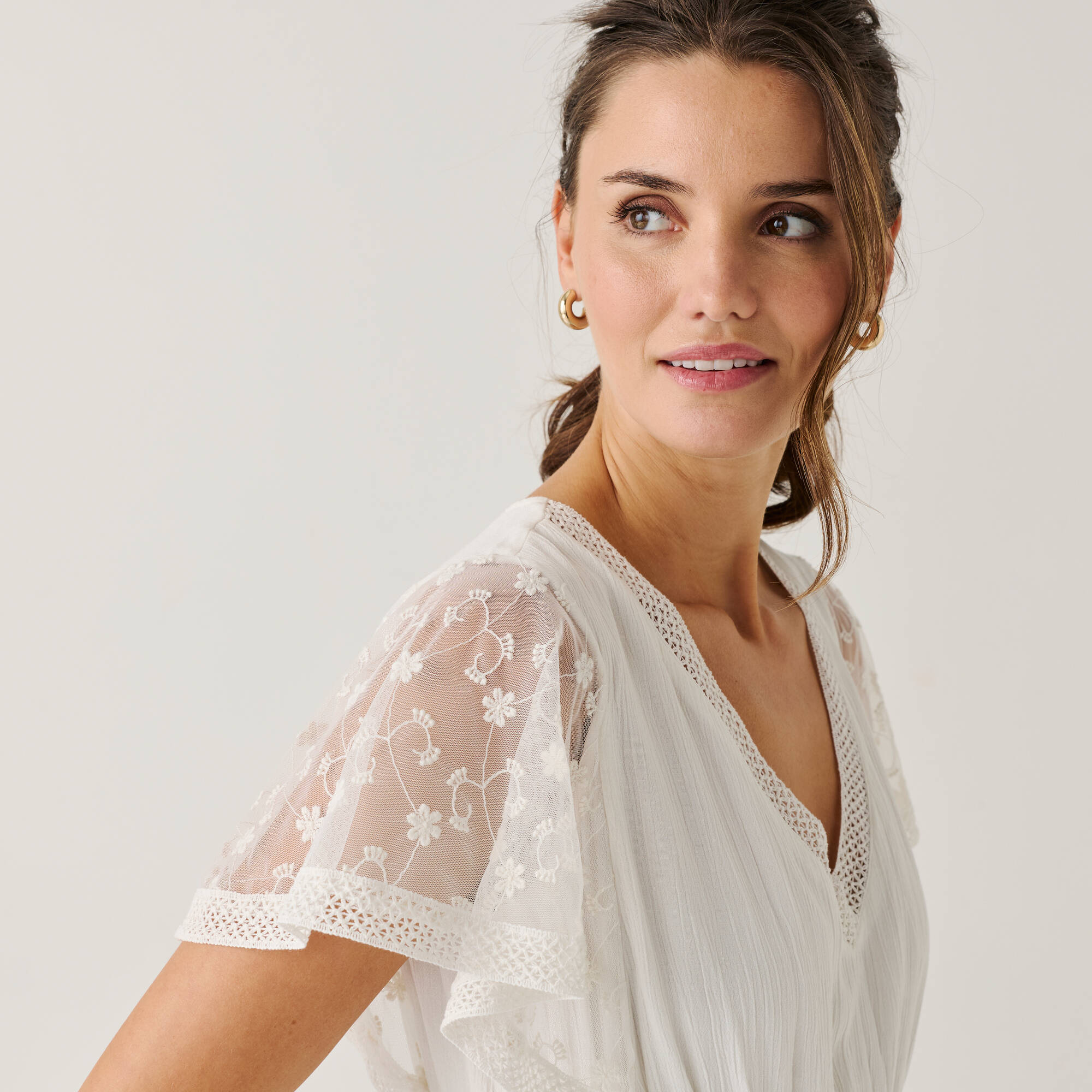 Robe longue crépon et tulle brodé