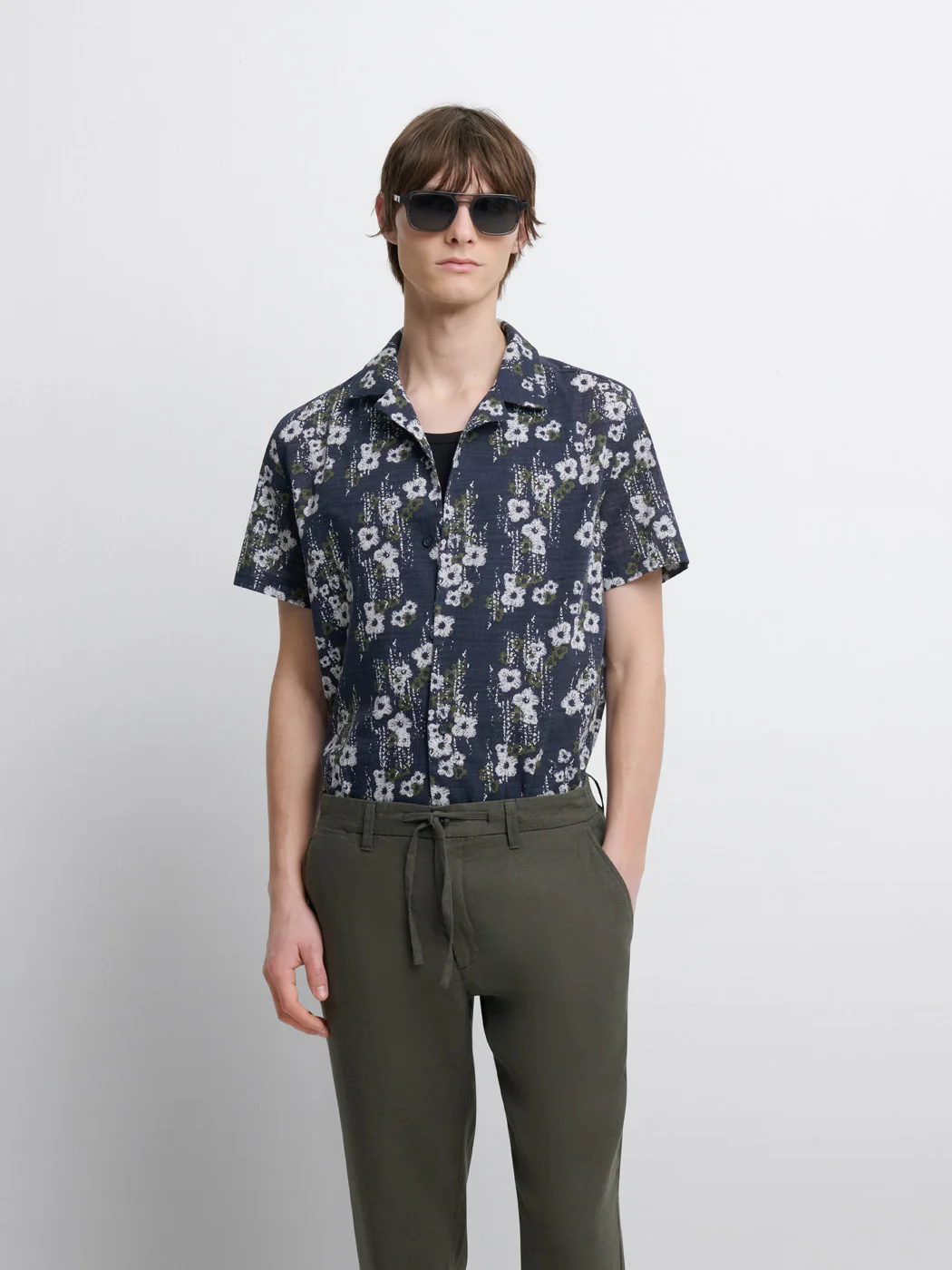 Chemise manches courtes regular fleurie