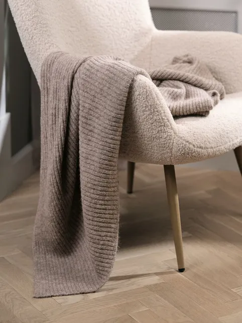 Plaid MYSKE 110x160 mørk sand