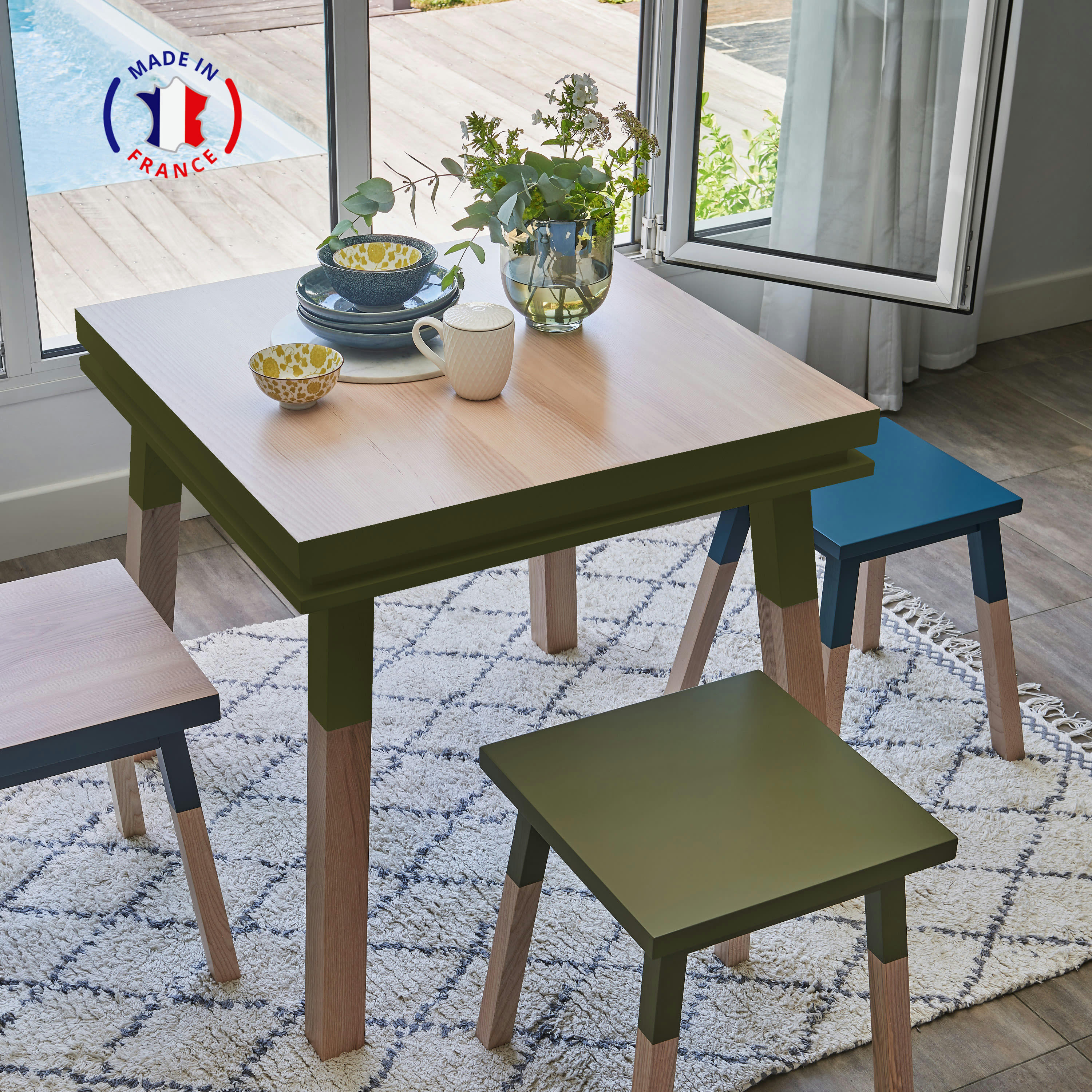 EGEE - Table de cuisine carrée avec tiroir 100 cm, 100% frêne massif