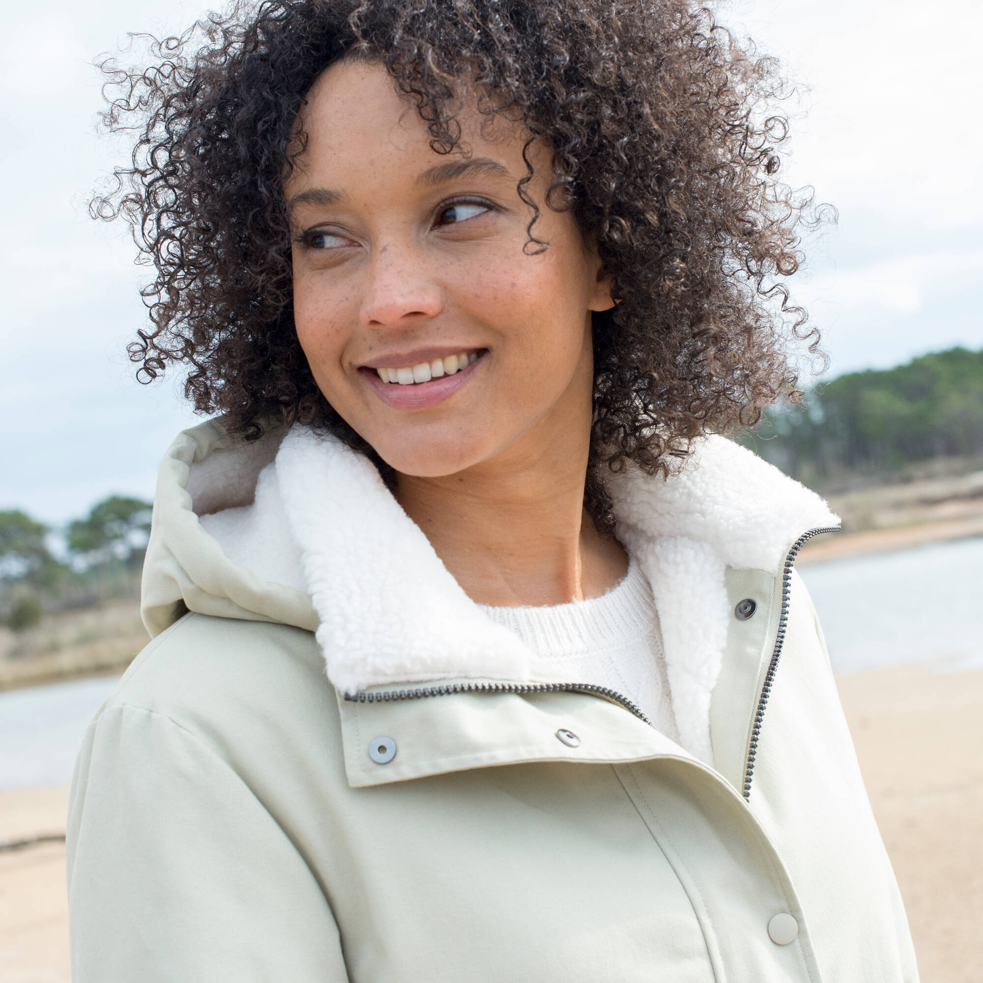 Parka déperlante à capuche, doublée polaire sherpa