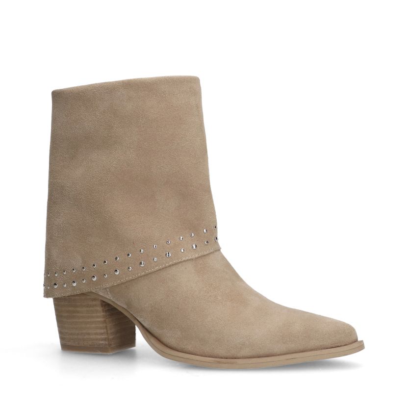 Manfield Beige suède overslaglaars met studs