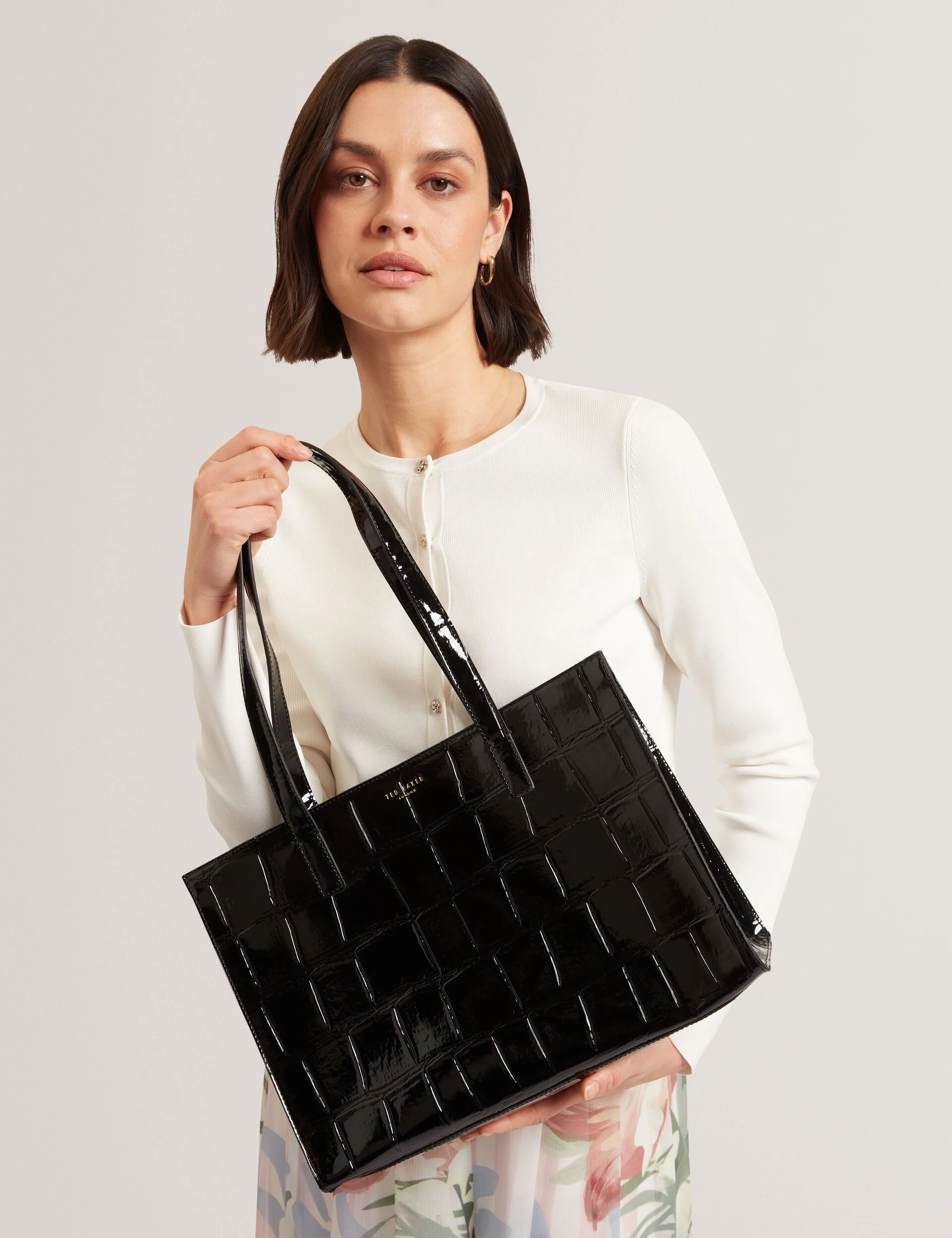 WELONA | BLACK