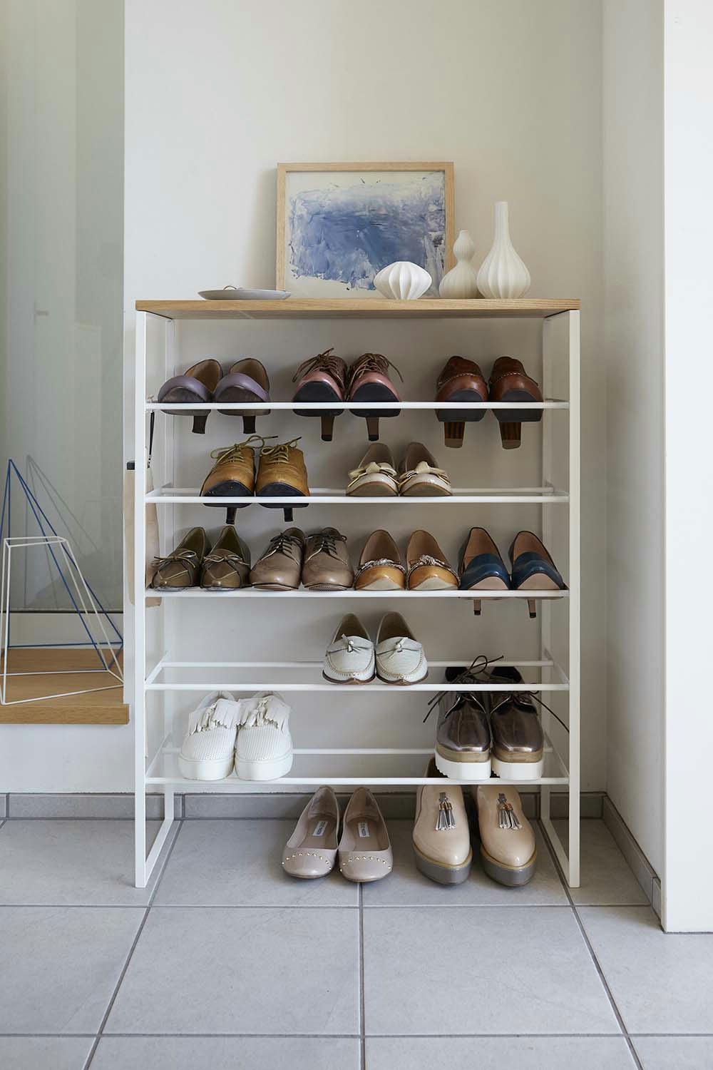 - Etagère à chaussures en métal et bois blanc