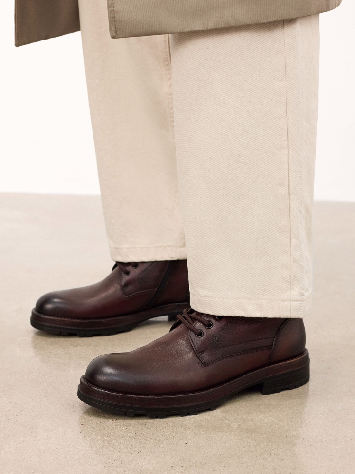 Classic men's leather boots