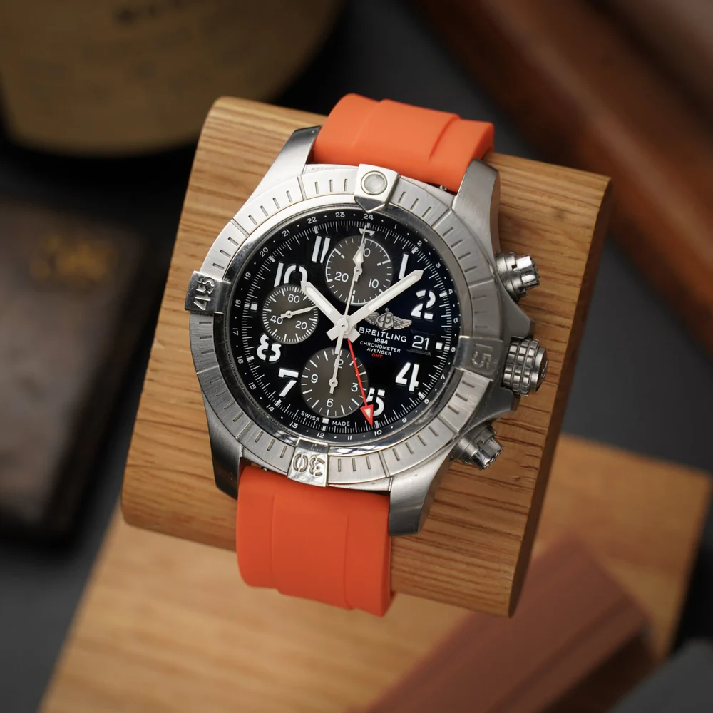 Breitling – Avenger –  Rubber Strap – Orange