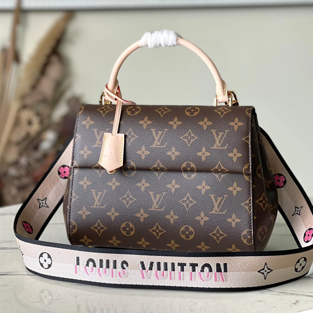 Louis Vuitton Cluny BB M46372