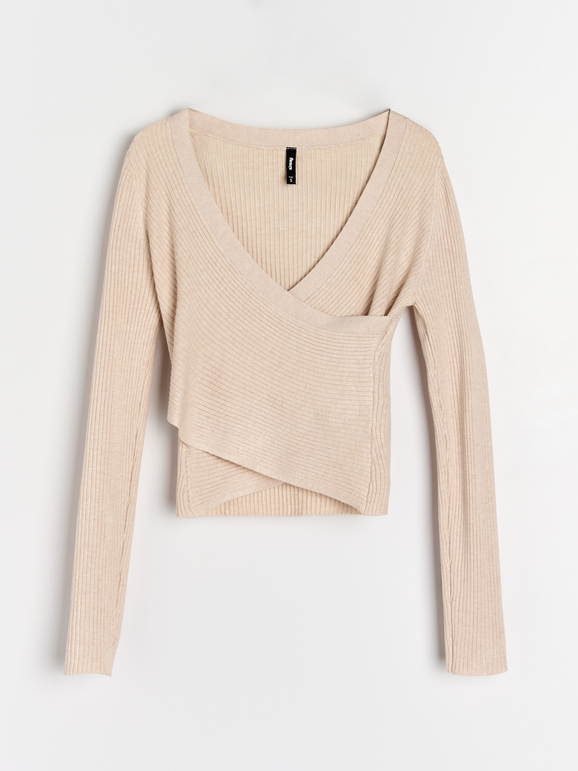 Sweter z dekoltem V