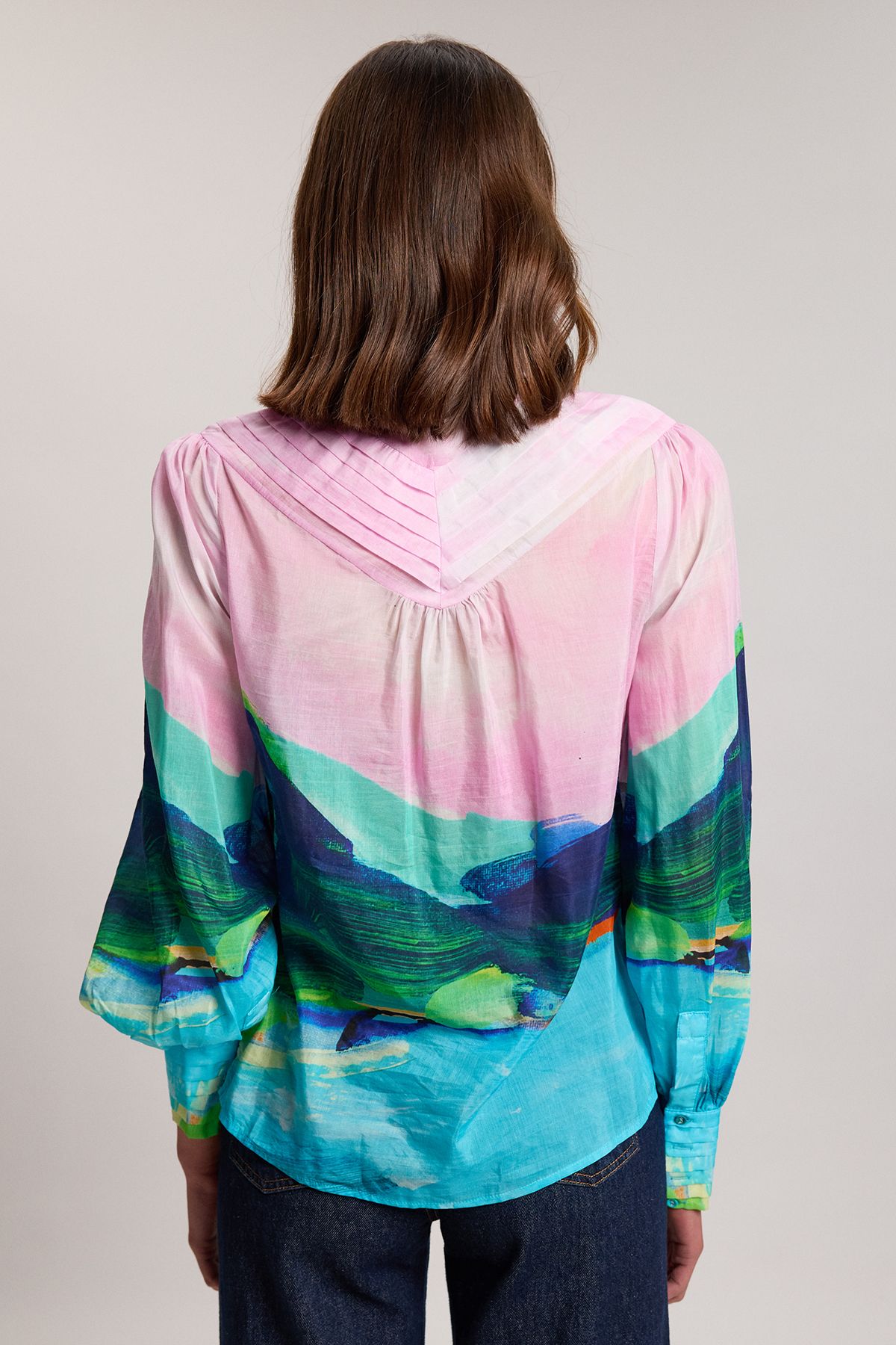 KarenMillen Silk Cotton Scenic Print Balloon Sleeve Woven Pintuck Blouse