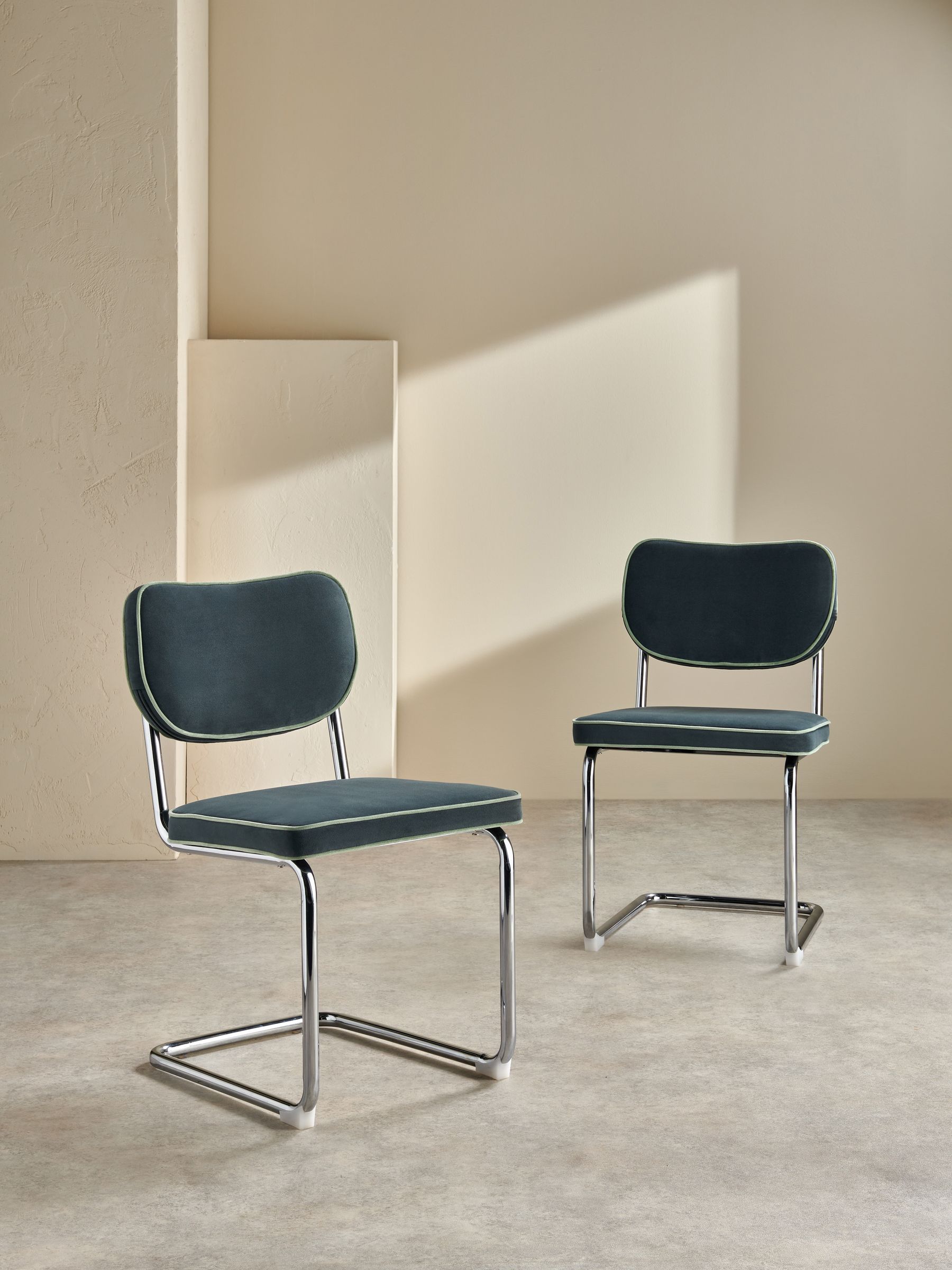 Set of 2 Parker Dining Chairs in Velvet in Grey with Jade Green Piping