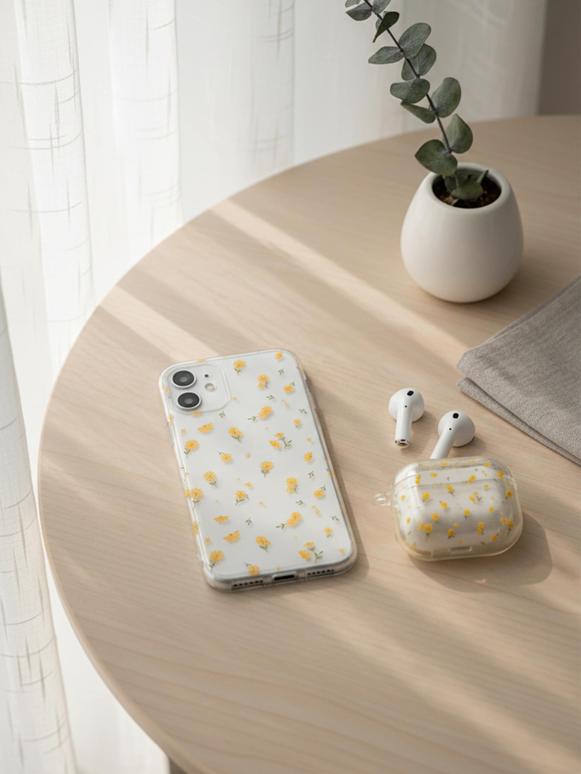 Zestaw etui na iPhone i AirPods z kwiatowym motywem