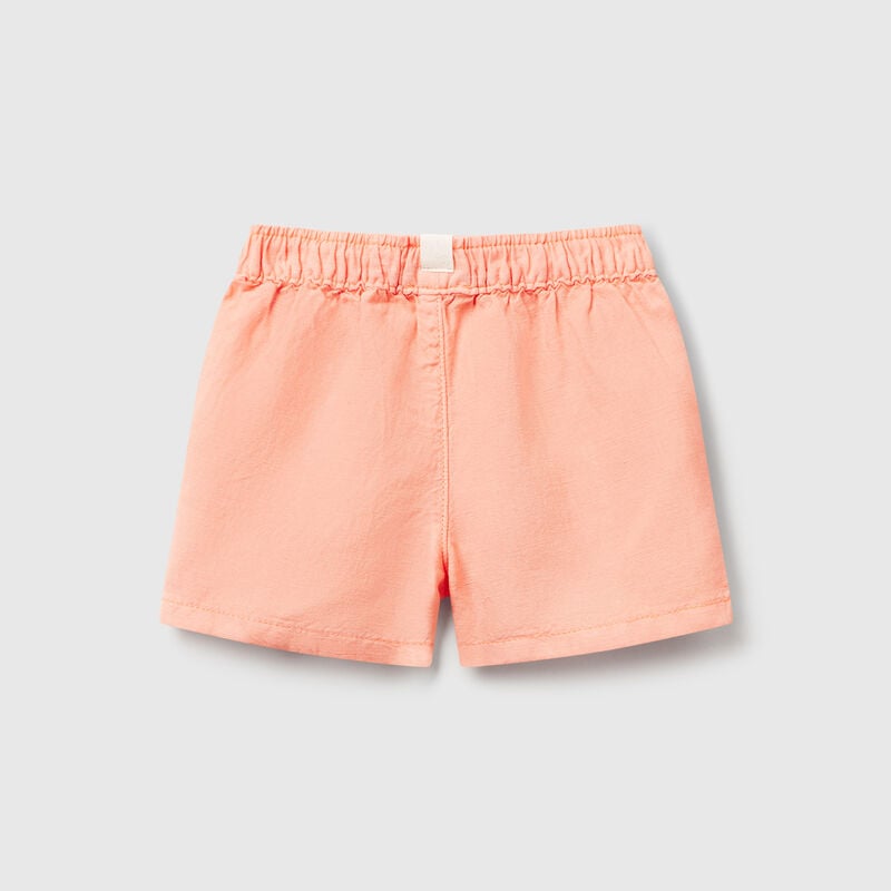 Shorts in linen blend