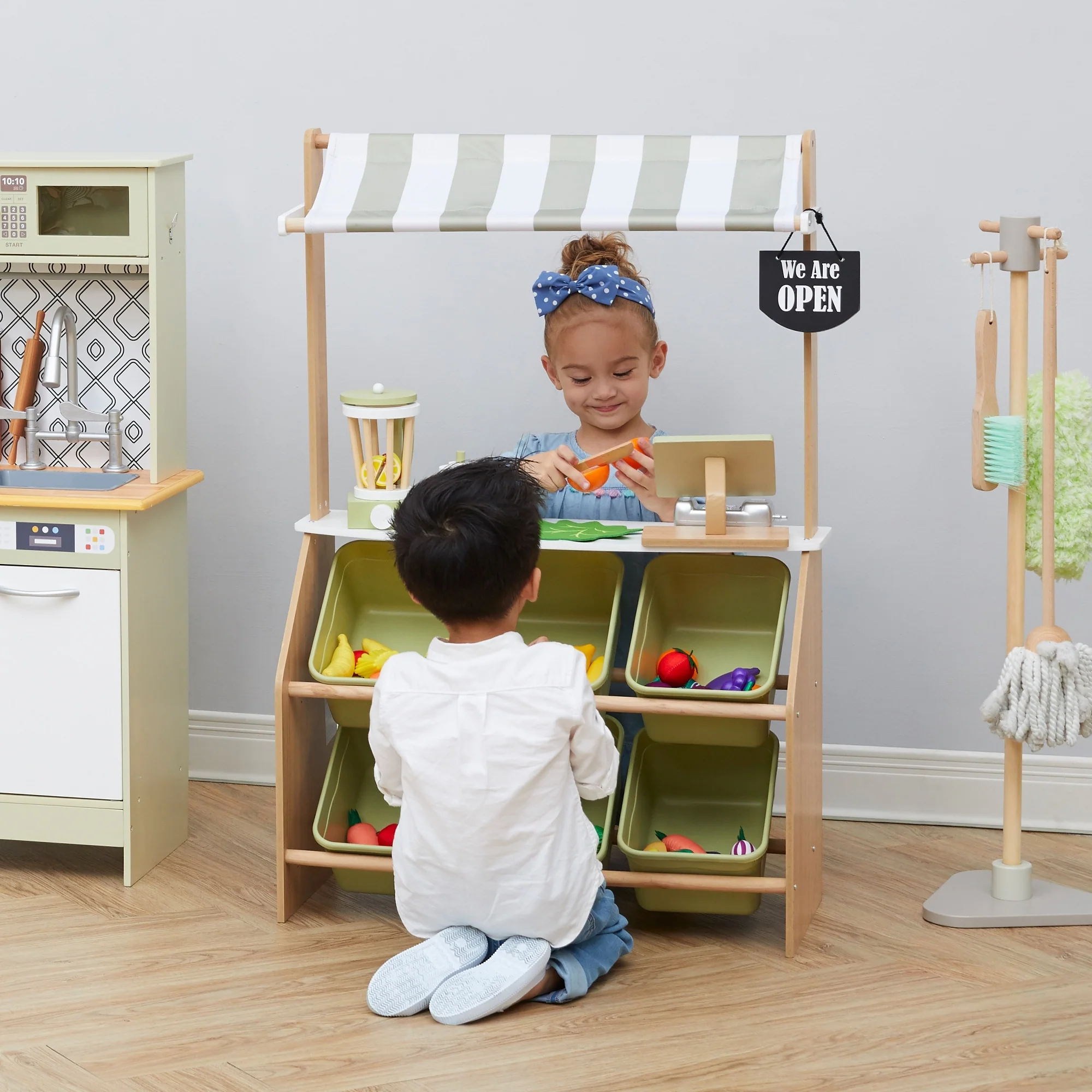 Teamson Kids - Little Helper Market Play Stand Play Kitchen