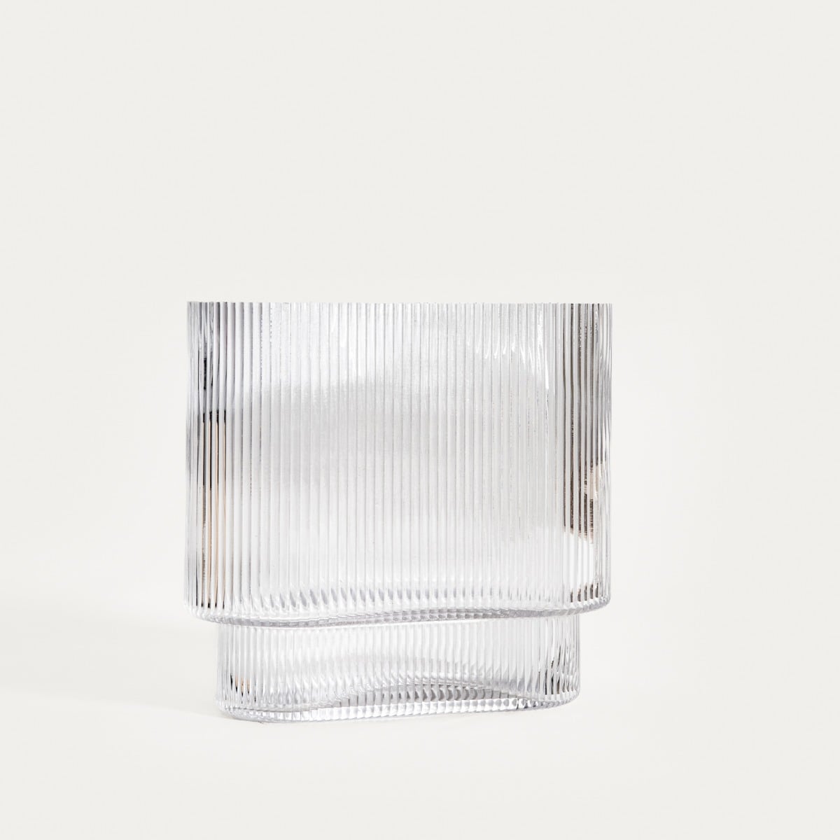 Wazon AMER szklany podłużny prążkowany transparentny 20x10x18,5 cm