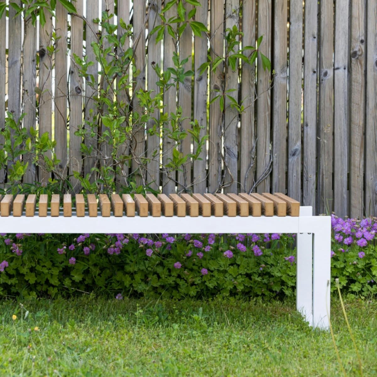 HEROS - Banc d'extérieur moderne en bois et métal blanc