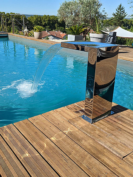 Cascade Piscine au sel chlore Inox 316 Fontaine Bassin Modèle Demi Cube Hauteur 70cm ZENLYS