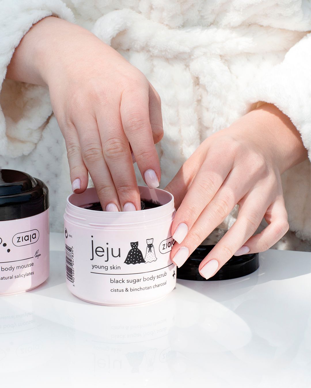 Ziaja Jeju Sugar Body Scrub 200ml